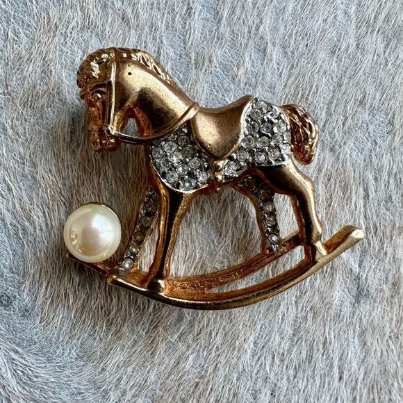 Vintage Rocking Horse Brooch With Diamonds And Pearls - Picture 1 of 4